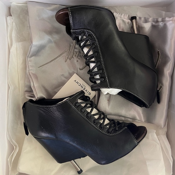 Givenchy Black Leather Booties - Picture 2 of 7